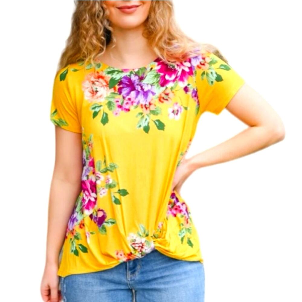 NWOT Oddy Knot Tie Hem Floral Top with Strappy Back Diagonal Detail Sz Small